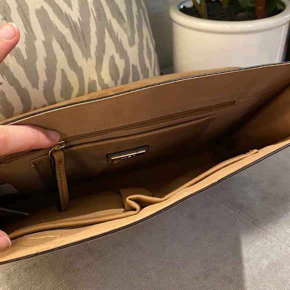 Aldo | Faux Suede Envelope Bag w Gold Chain Strap - Picture 8 of 8